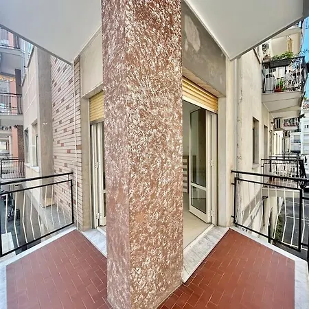 Casa Alessandra Апартаменти Алассіо
